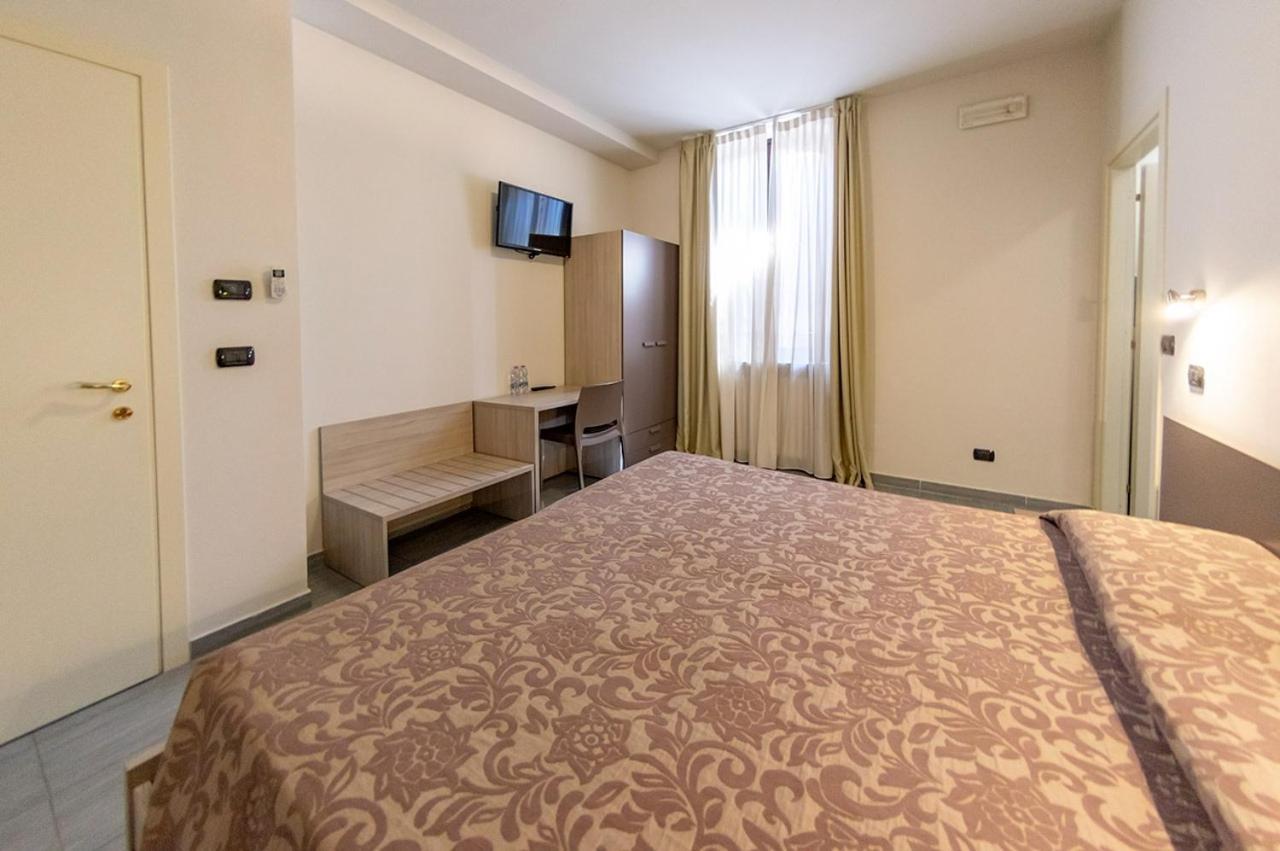 La Stazione Camere Caffe Castiglione Delle Stiviere Exteriér fotografie